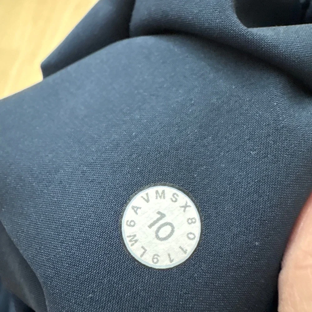 LULULEMON On The Fly Crop Woven 23